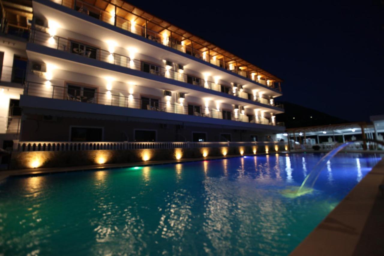 Hotel Riviera Borsh Esterno foto