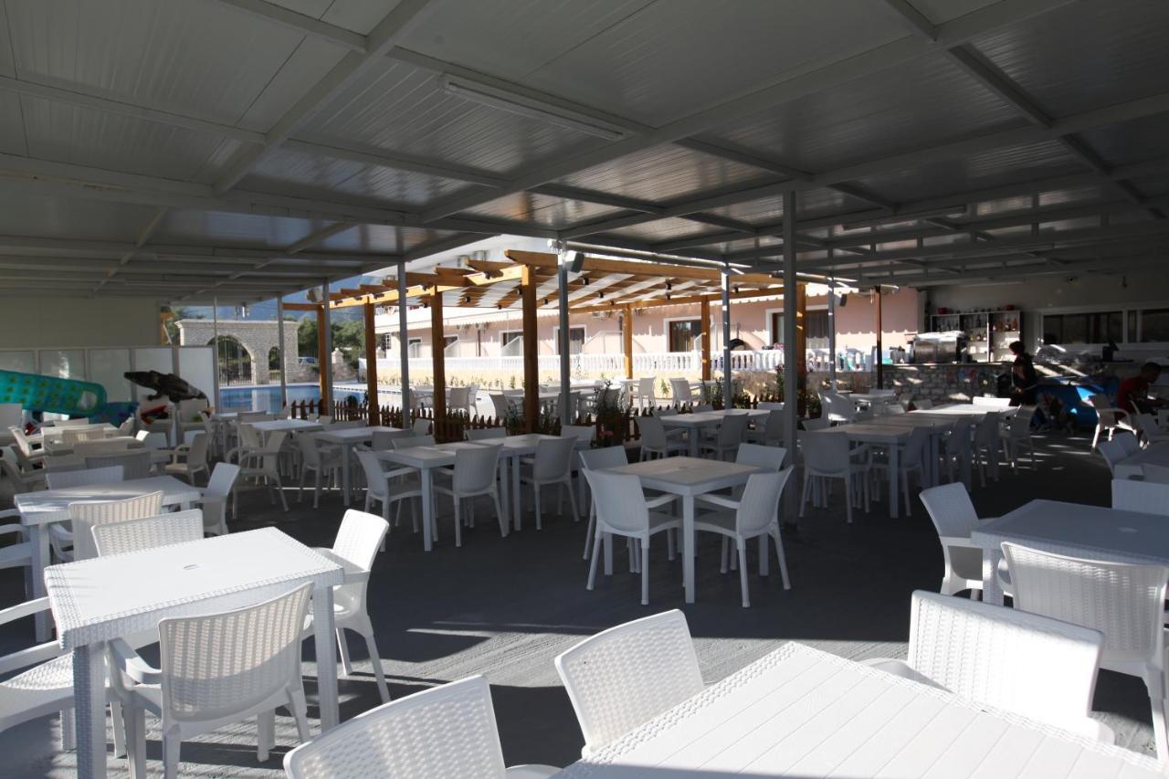 Hotel Riviera Borsh Esterno foto